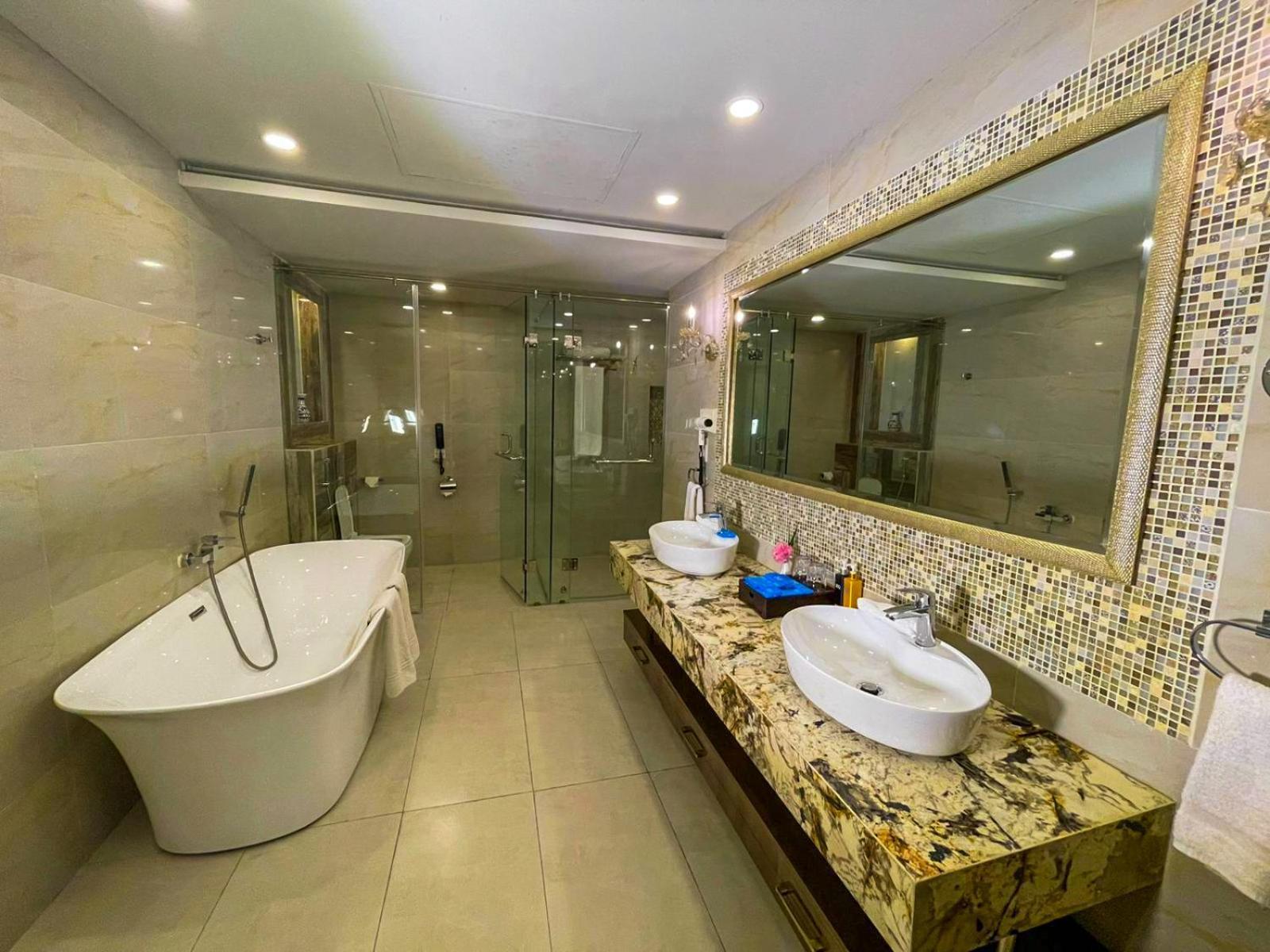 Ifq Hotel & Resort Islamabad Exterior foto