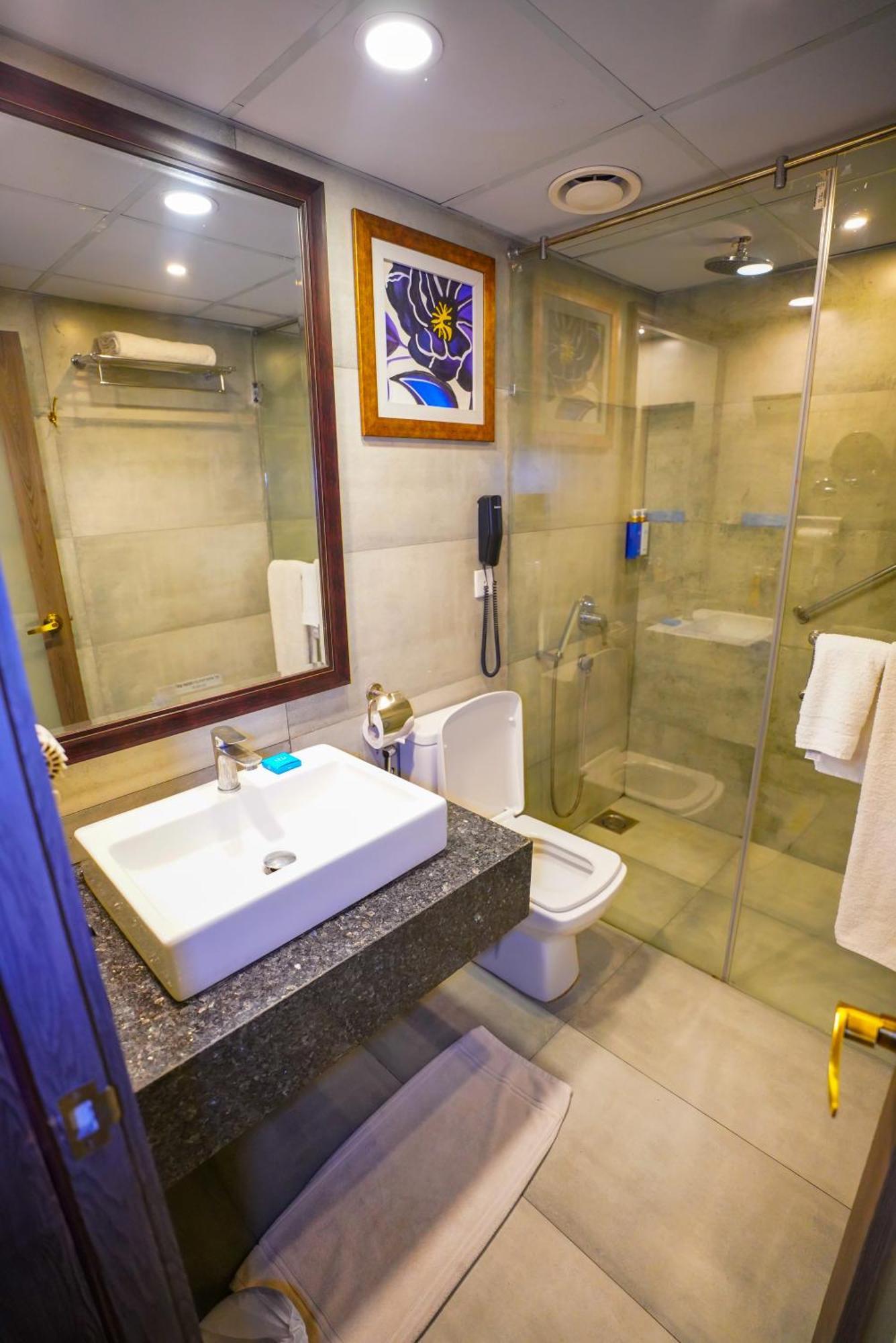 Ifq Hotel & Resort Islamabad Exterior foto